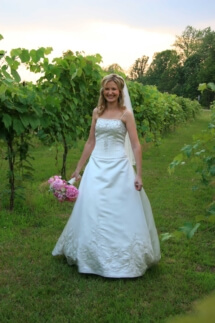Greta and Jared Wedding Vineyard Shoot